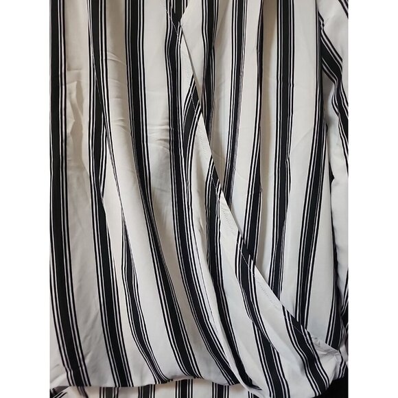 Lumiere Womens Black & White Striped Long Sleeve Blouse Small New CR50 NWT - Picture 4 of 4